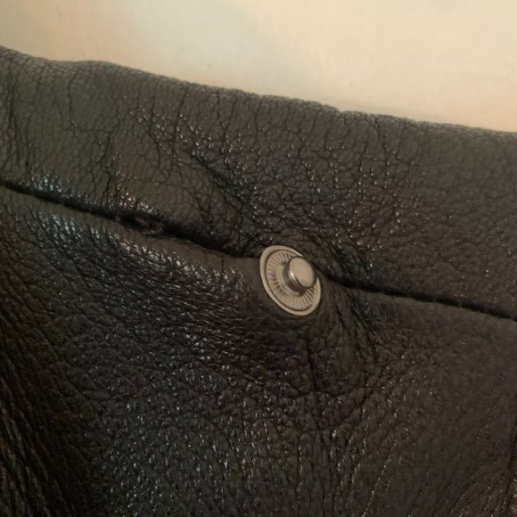 Leather vest with detachable Cape by BCBGMaxazra - Picture 6 of 6